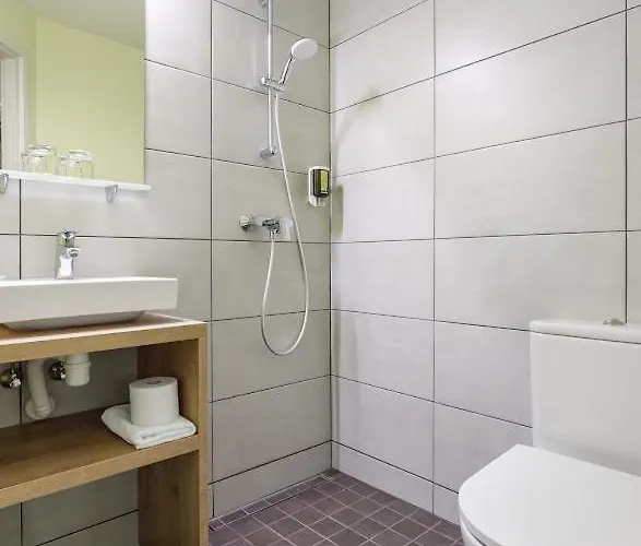 Hotel Koidulapark 2*